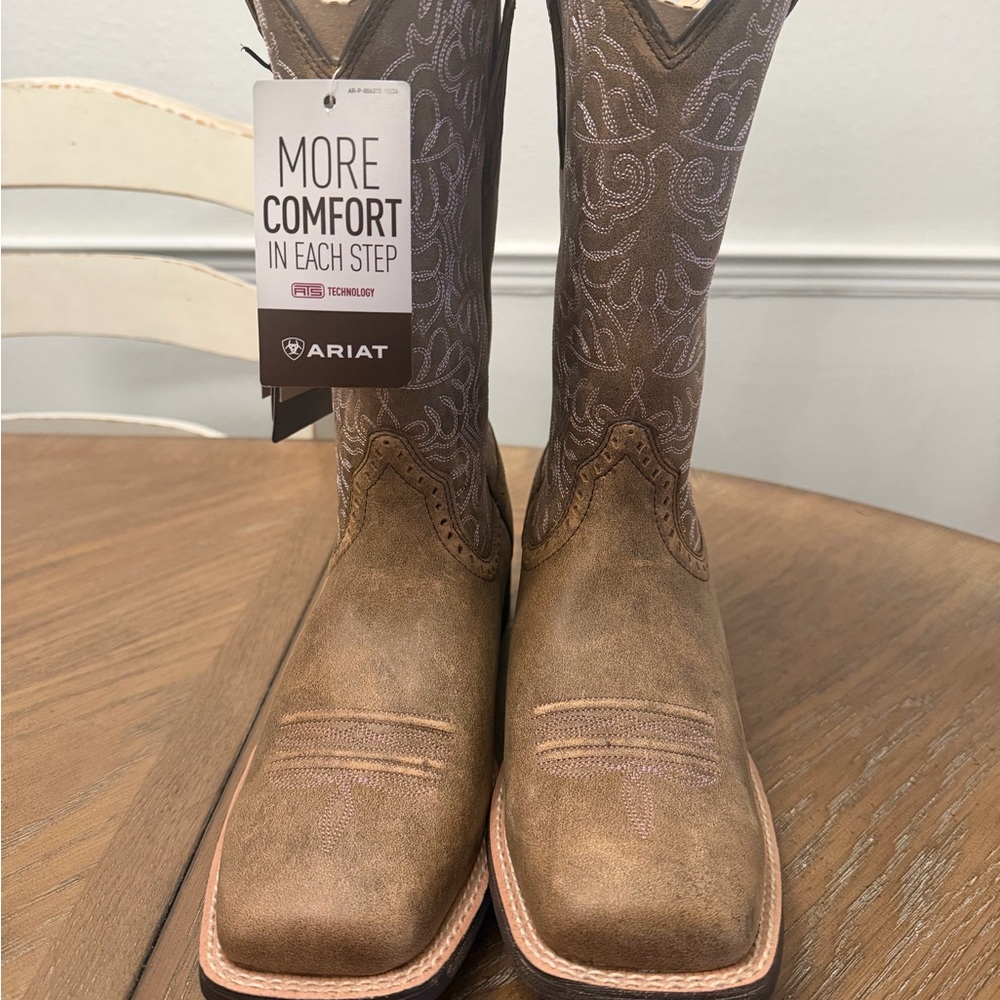 Ariat Women's Brown and Tan Western Boots